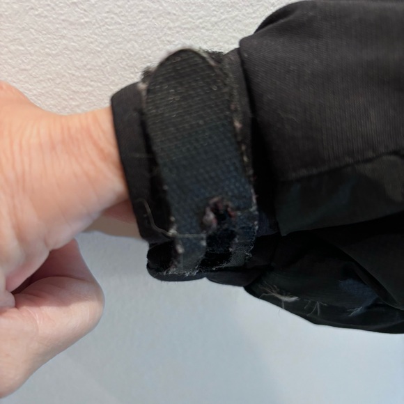 MARMOT 700 Fill Sz M Puffer Coat Elastic Cuffs Pockets Longer Back Jacket - Picture 3 of 16